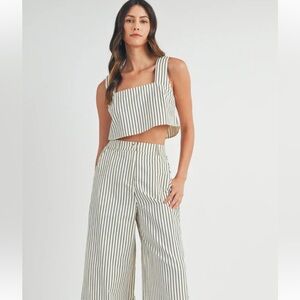 20. LAST 2! 🛑MABLE COST Crop Top Pant Cream Striped Sleeveless 2 Piece Set
